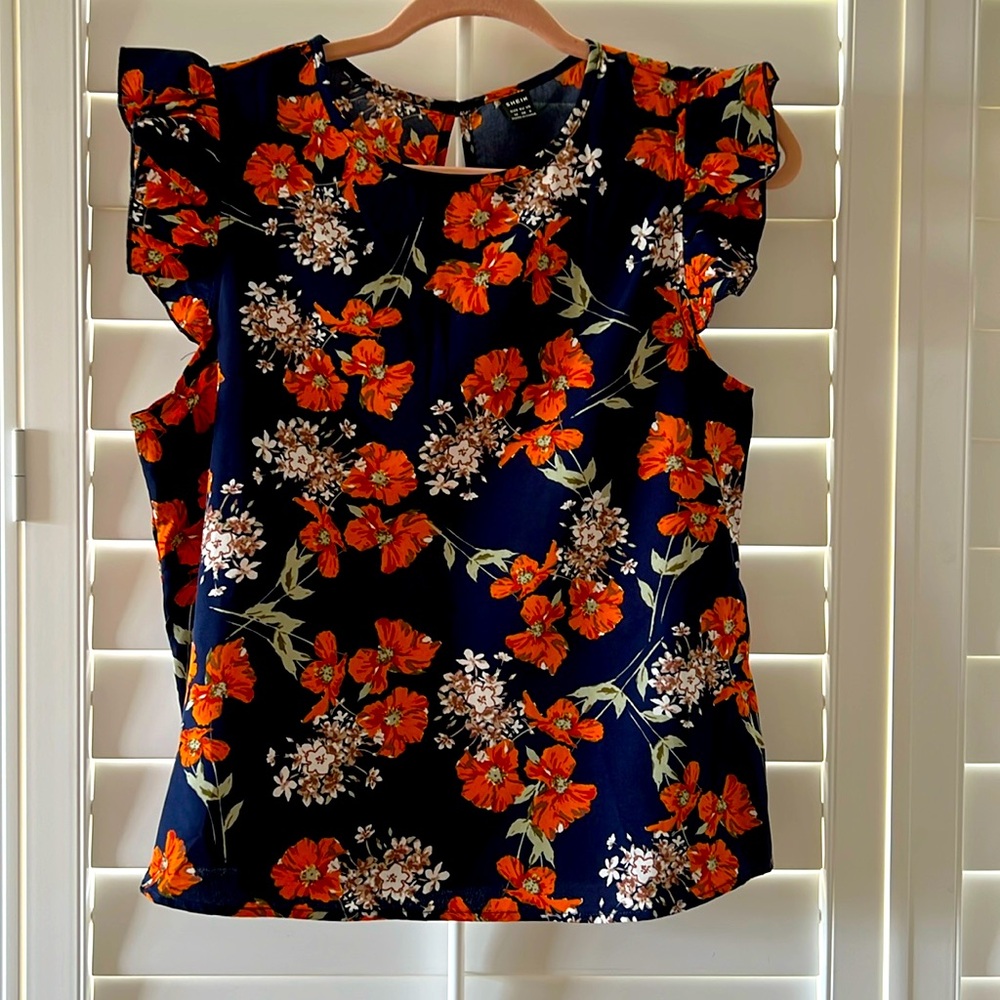 Size M Navy & Orange Ruffle Sleeves Floral Top